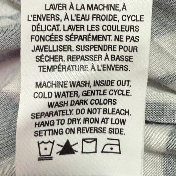 Striped Black and White Sleeveless Dress - Picture 8 of 8